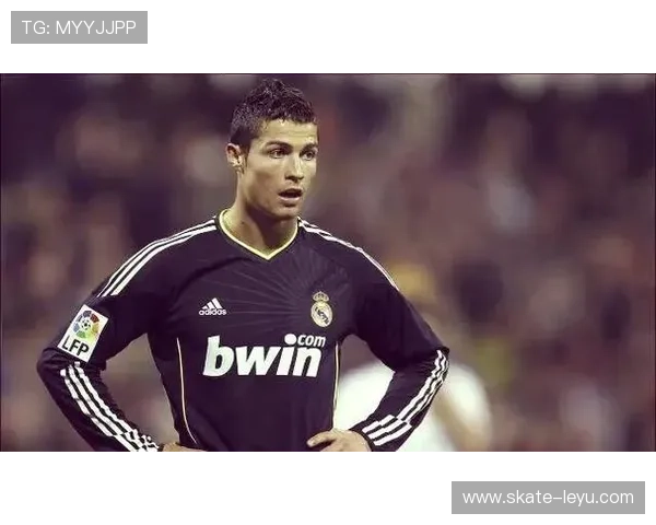 颜值与实力并存 足球俱乐部中那些长得帅的球星盘点